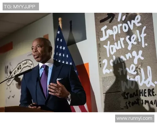 亚当斯全面爆发砍下两双怒摘六前板率队展现惊人统治力